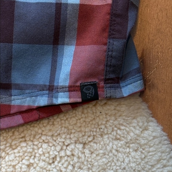 Mountain Hardwear Red & Blue Plaid Long-Sleeve Button-Down Shirt - Picture 11 of 12